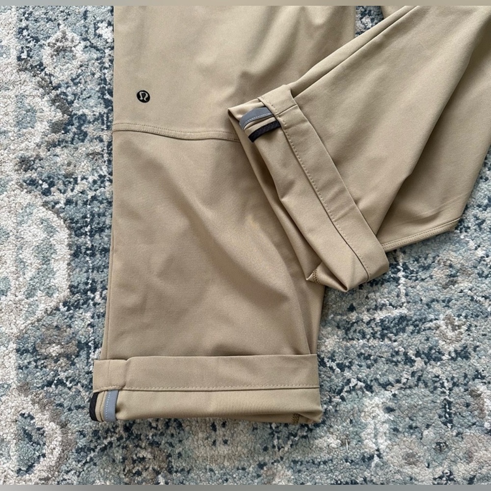 Lululemon mens on the move pants - Picture 4 of 5